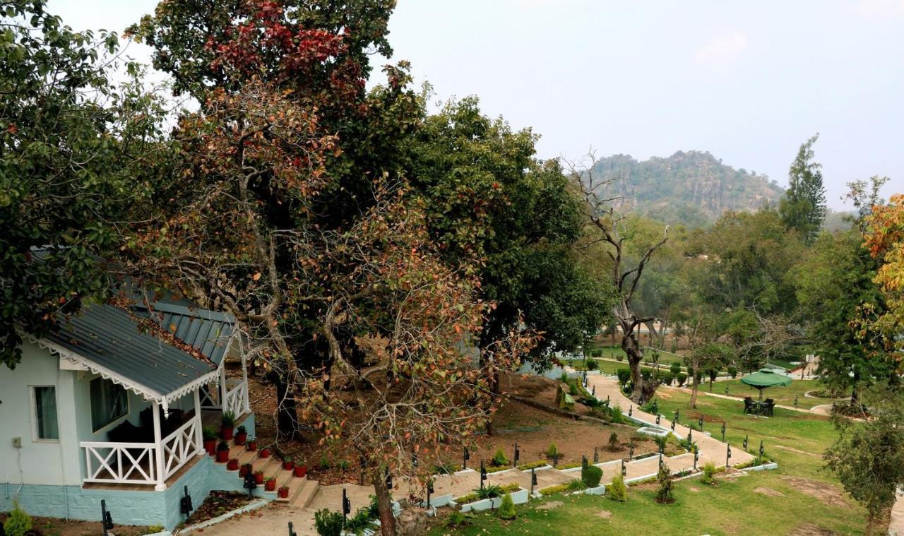 Greendale Resort Pachmarhī Esterno foto