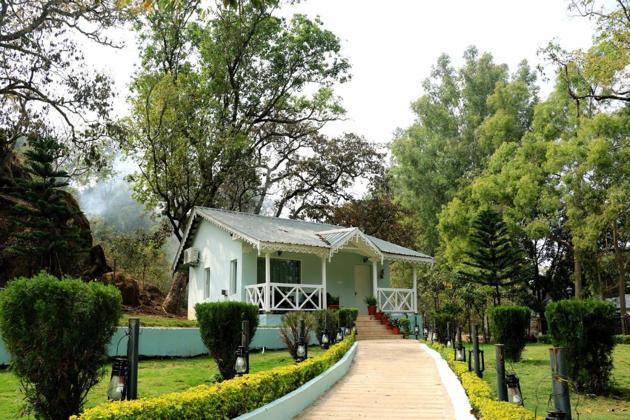 Greendale Resort Pachmarhī Esterno foto