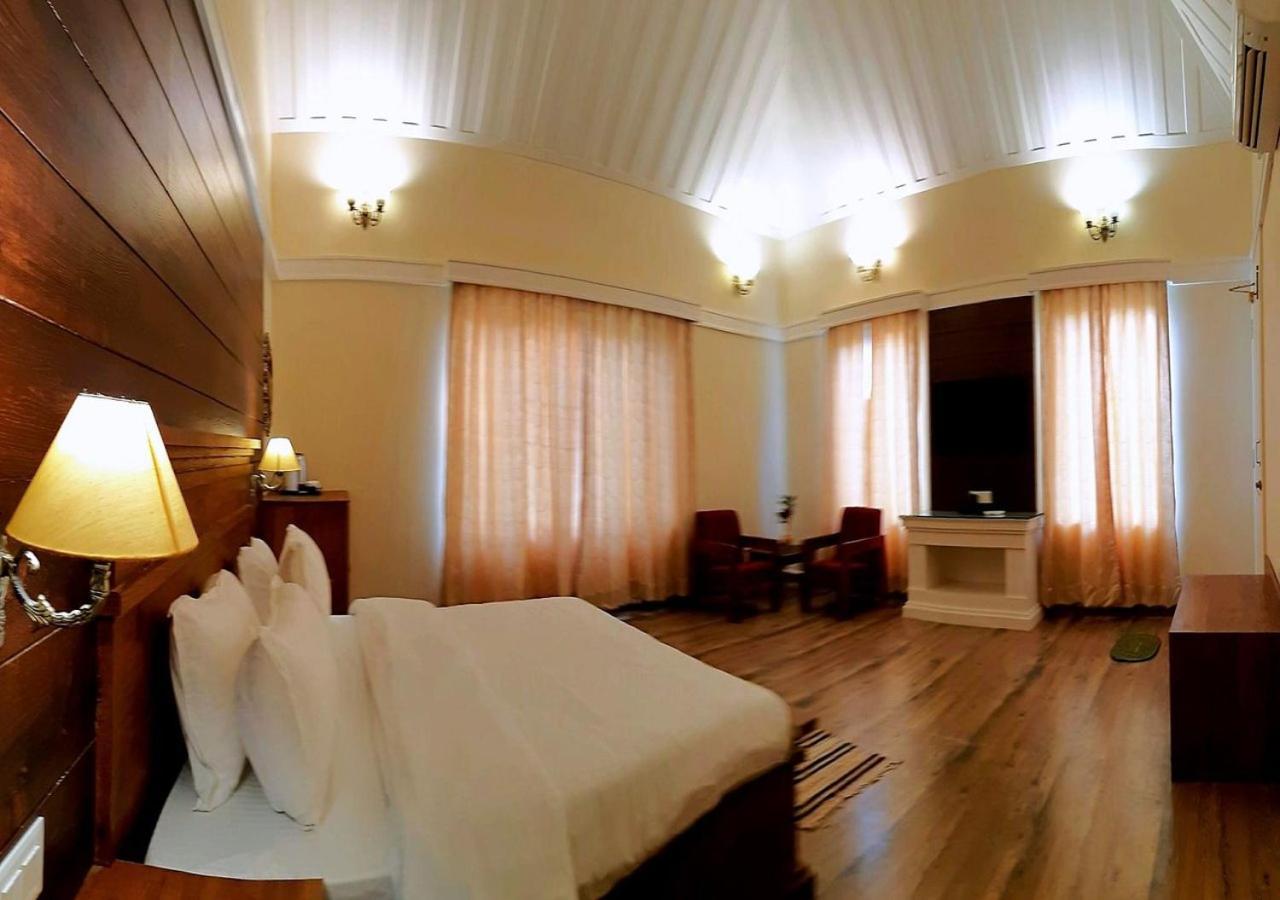 Greendale Resort Pachmarhī Esterno foto