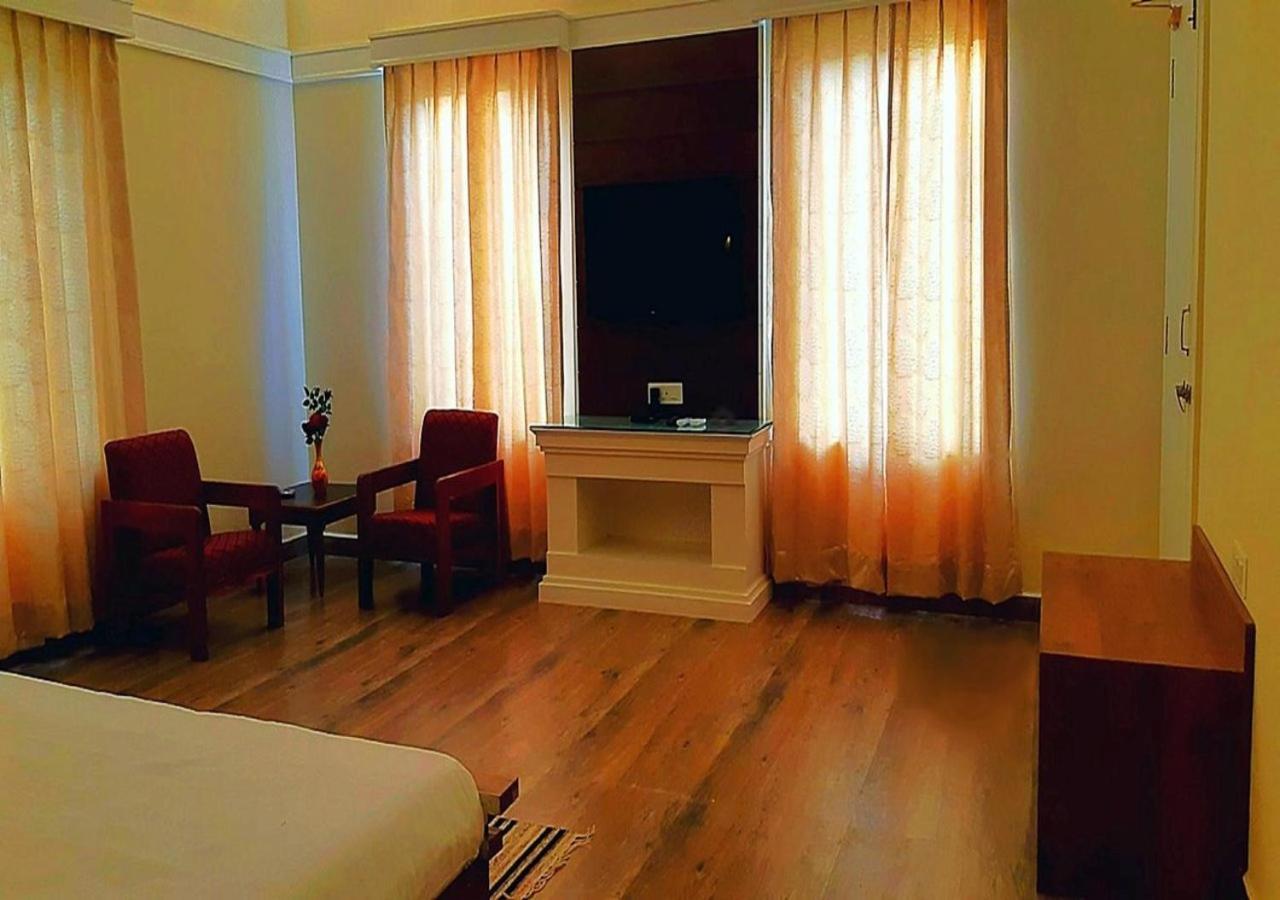 Greendale Resort Pachmarhī Esterno foto