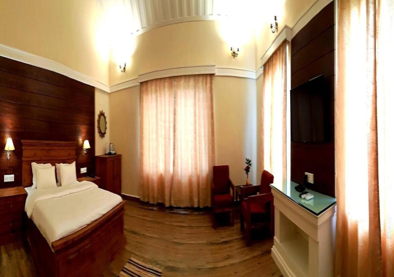 Greendale Resort Pachmarhī Esterno foto