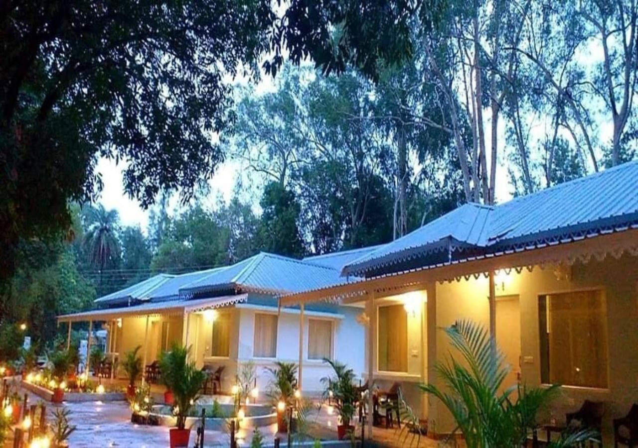 Greendale Resort Pachmarhī Esterno foto