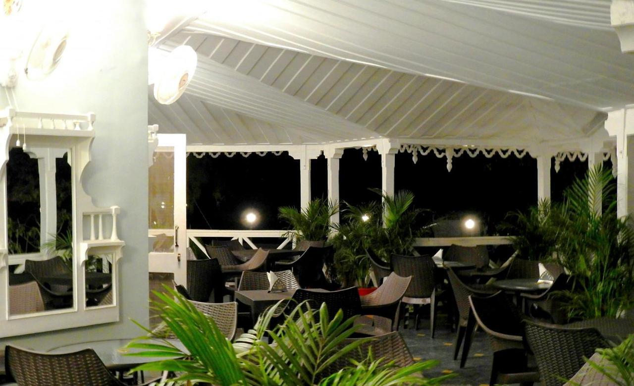Greendale Resort Pachmarhī Esterno foto