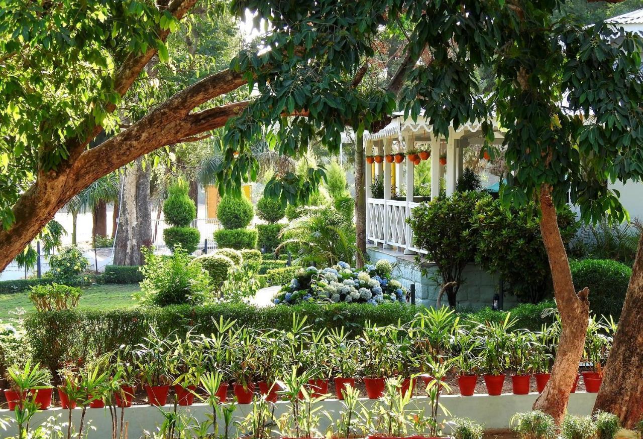 Greendale Resort Pachmarhī Esterno foto