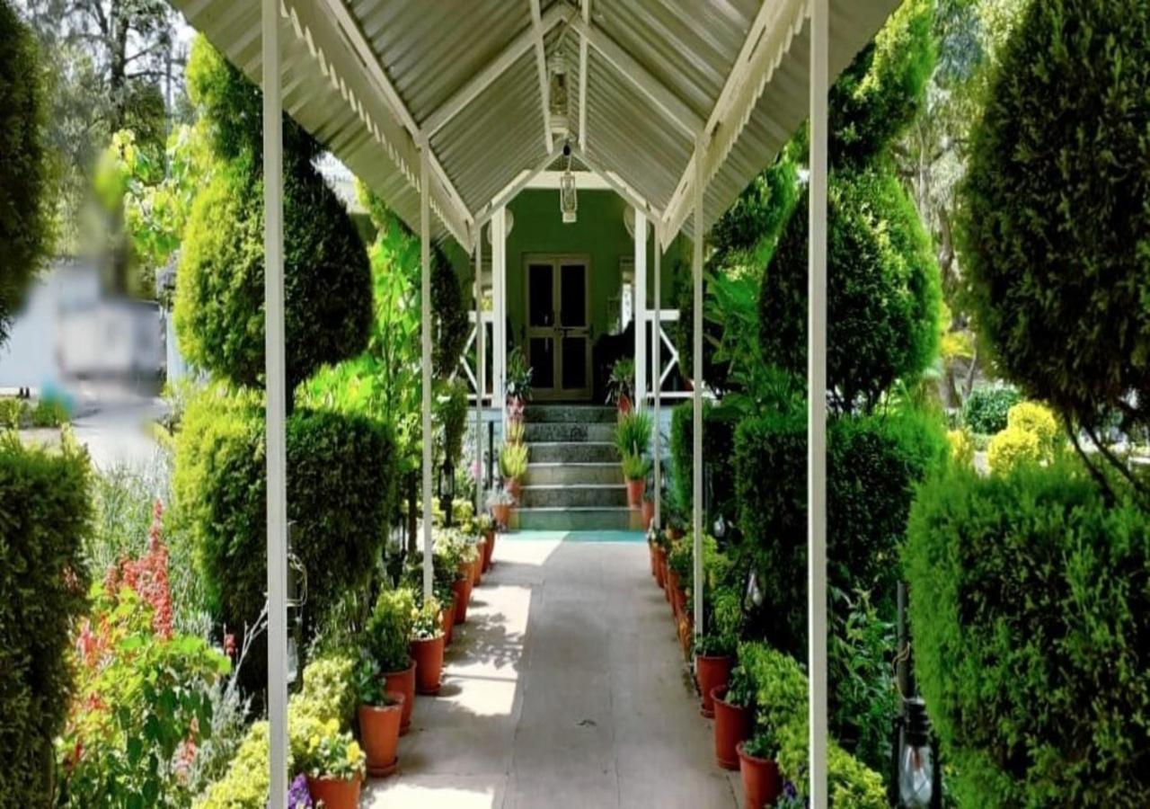 Greendale Resort Pachmarhī Esterno foto