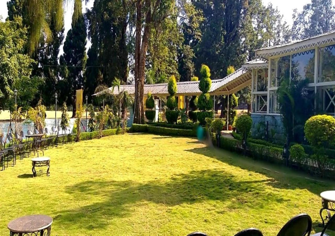 Greendale Resort Pachmarhī Esterno foto