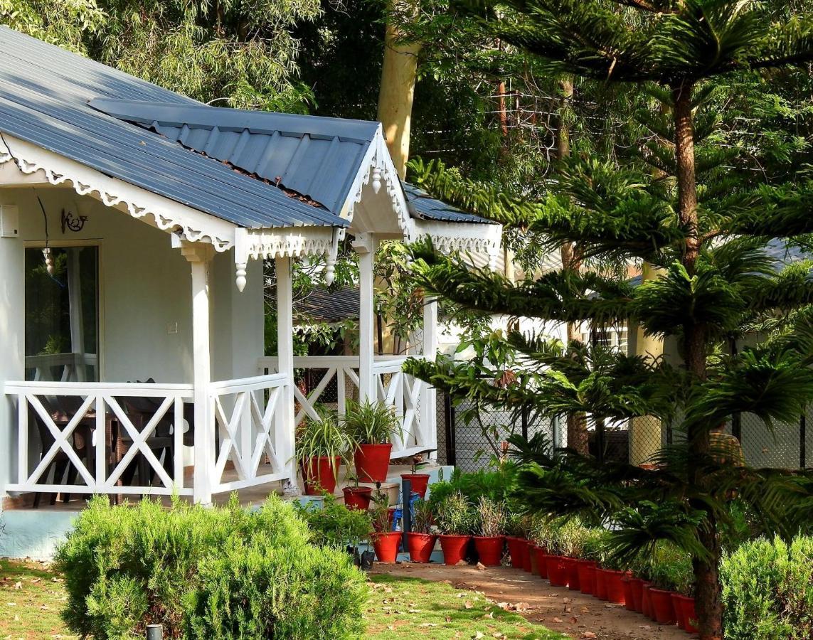 Greendale Resort Pachmarhī Esterno foto