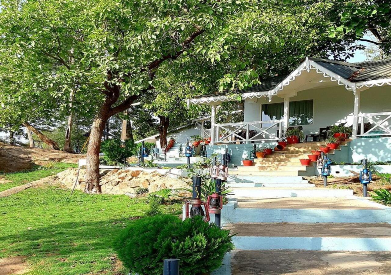 Greendale Resort Pachmarhī Esterno foto